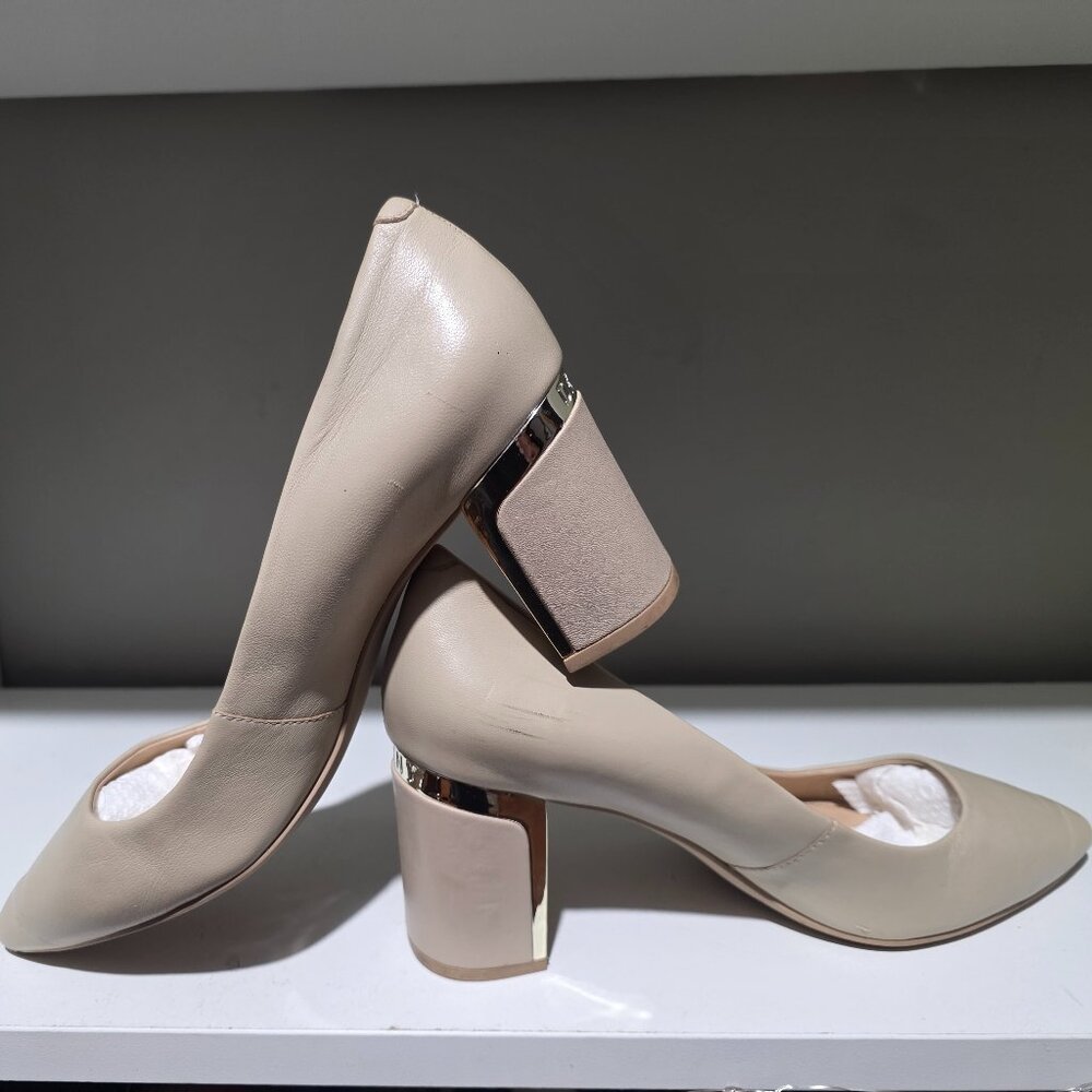 DKNY Nude Leather Block Heel Pumps • Pointed Toe • Size US 7.5